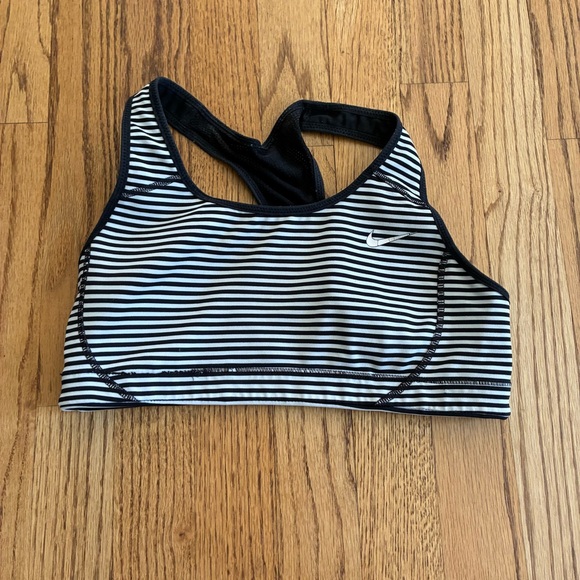 Nike Other - Nike Women's Striped Sports Bra in Black and White